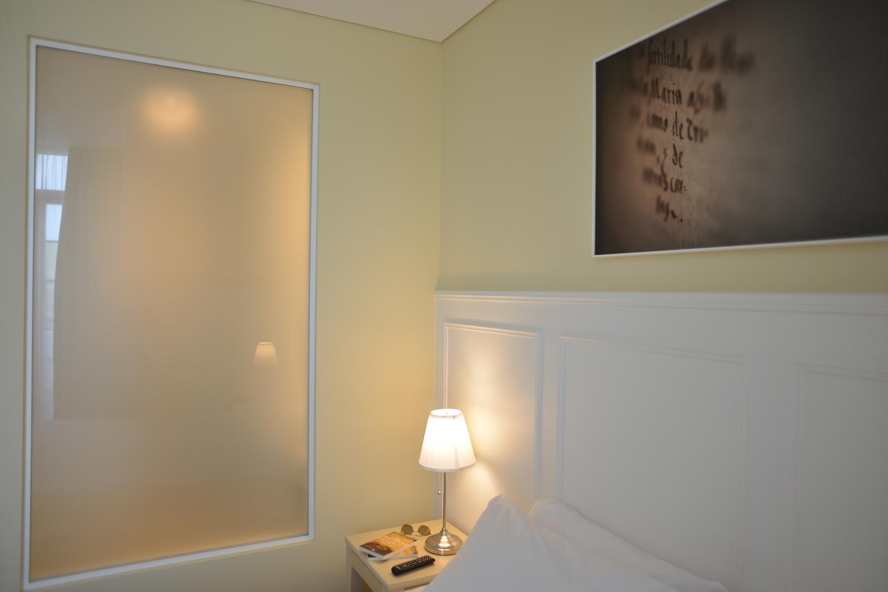 Charming Blue Hotel วิลาโดปอร์โต ภายนอก รูปภาพ